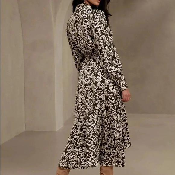 Banana Republic Silky Wrap Maxi Dress - Picture 3 of 15